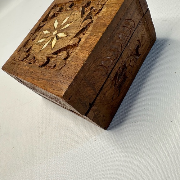 VTG 70s Handcrafted Carved Wooden Box Abalone Shell Star Small Lined India - Picture 5 of 5